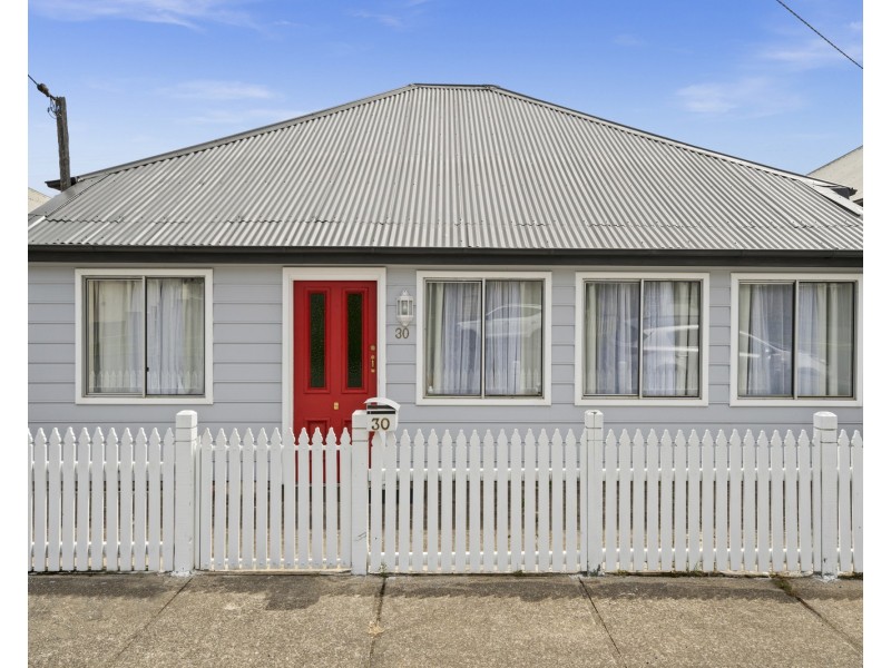 30 Chifley Road, Lithgow NSW 2790