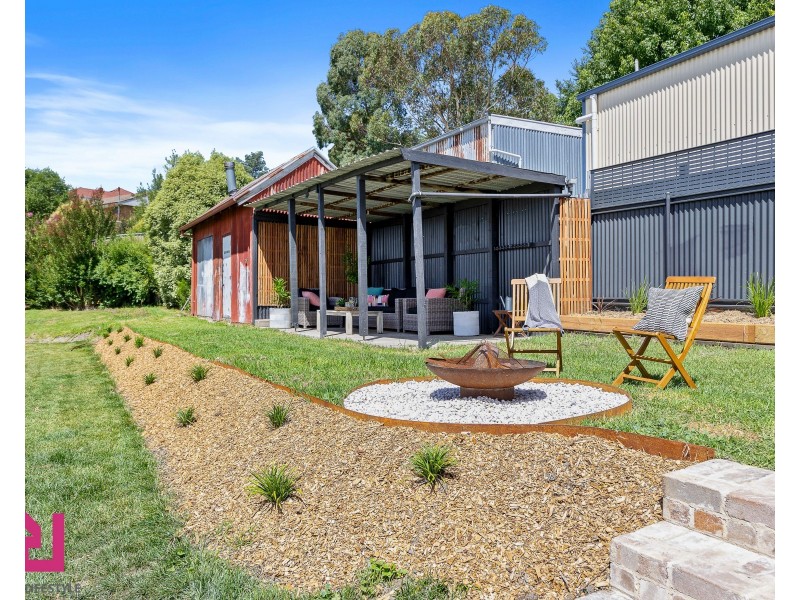 11 Park Parade, Lithgow NSW 2790