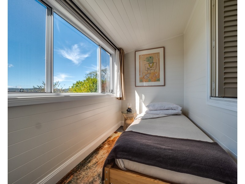 16 Burton Street, Portland NSW 2847