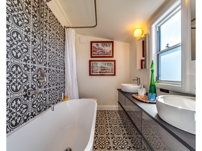 16 Burton Street, Portland NSW 2847