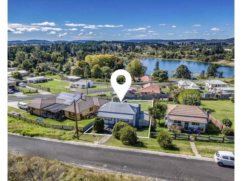16 Burton Street, Portland NSW 2847