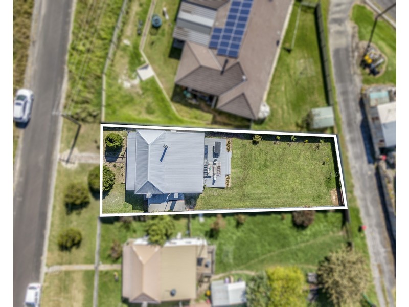 16 Burton Street, Portland NSW 2847