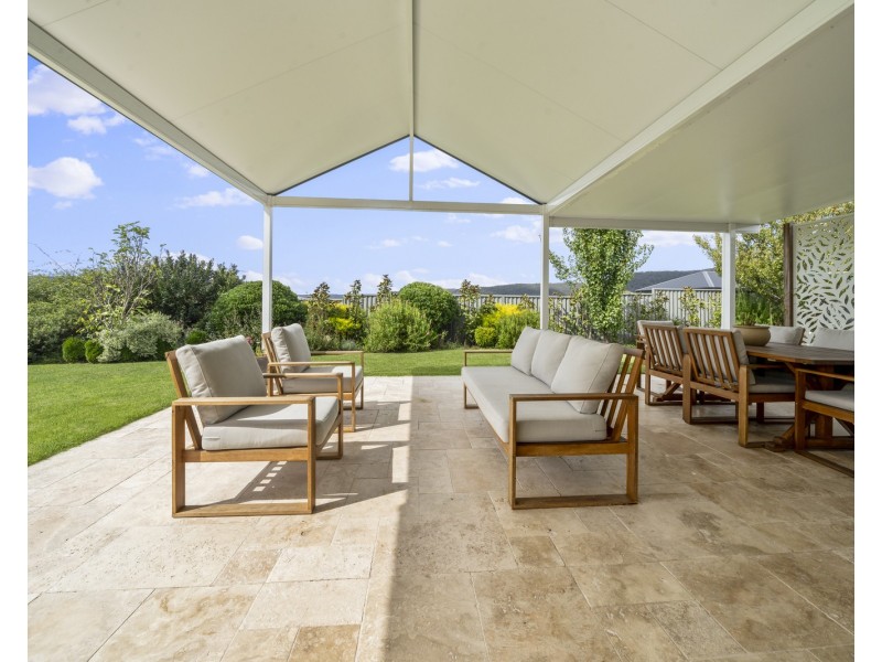 37 Hillcrest Avenue, Bowenfels NSW 2790