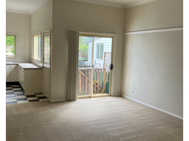 14 Read Avenue, Lithgow NSW 2790