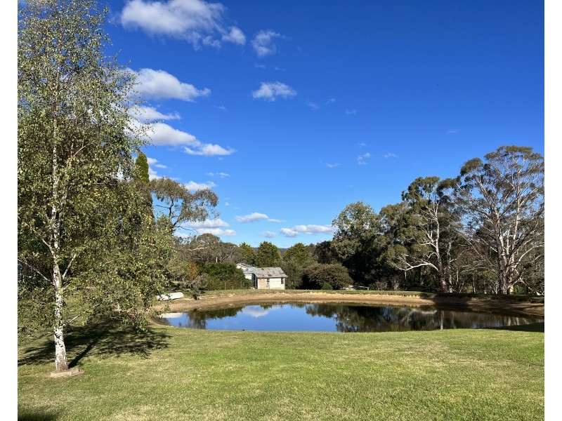 4 Hughes Lane, Marrangaroo NSW 2790
