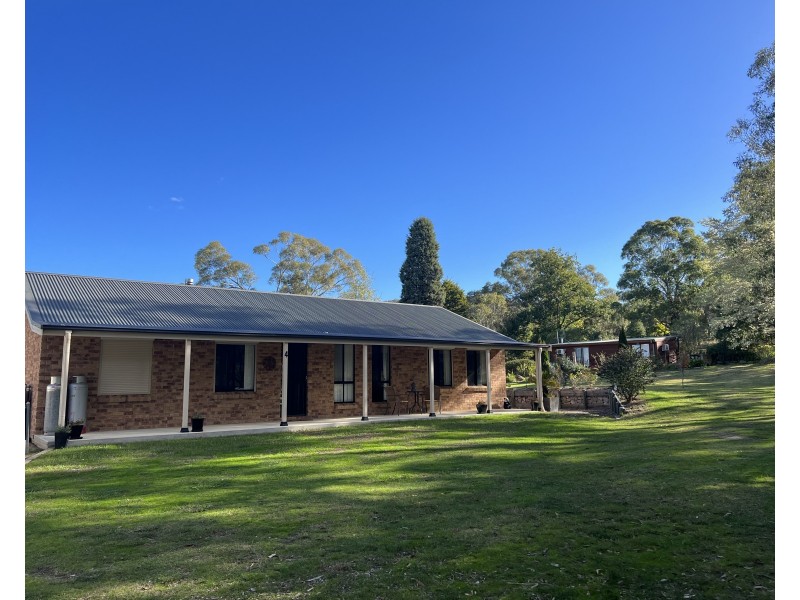 4 Hughes Lane, Marrangaroo NSW 2790