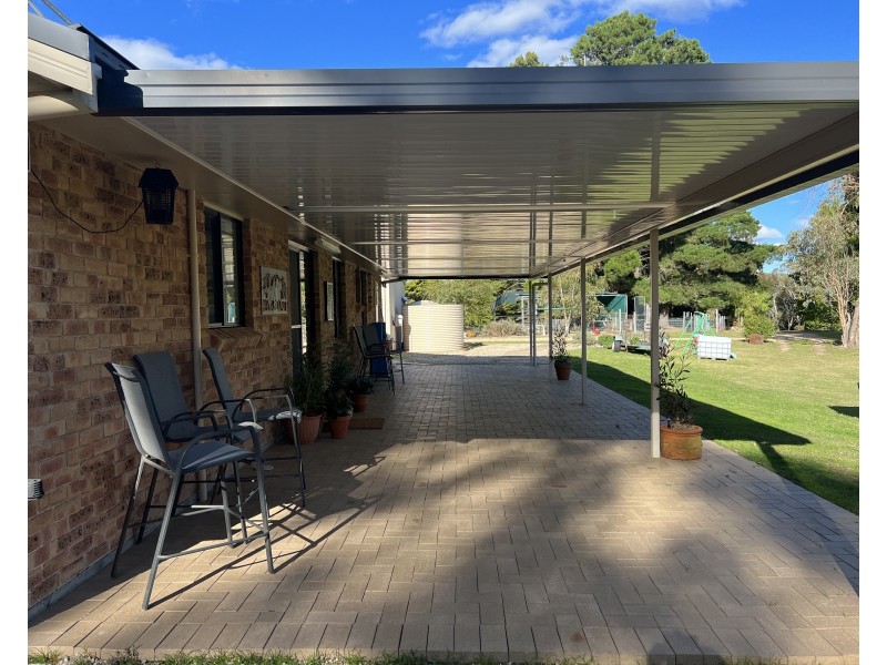4 Hughes Lane, Marrangaroo NSW 2790