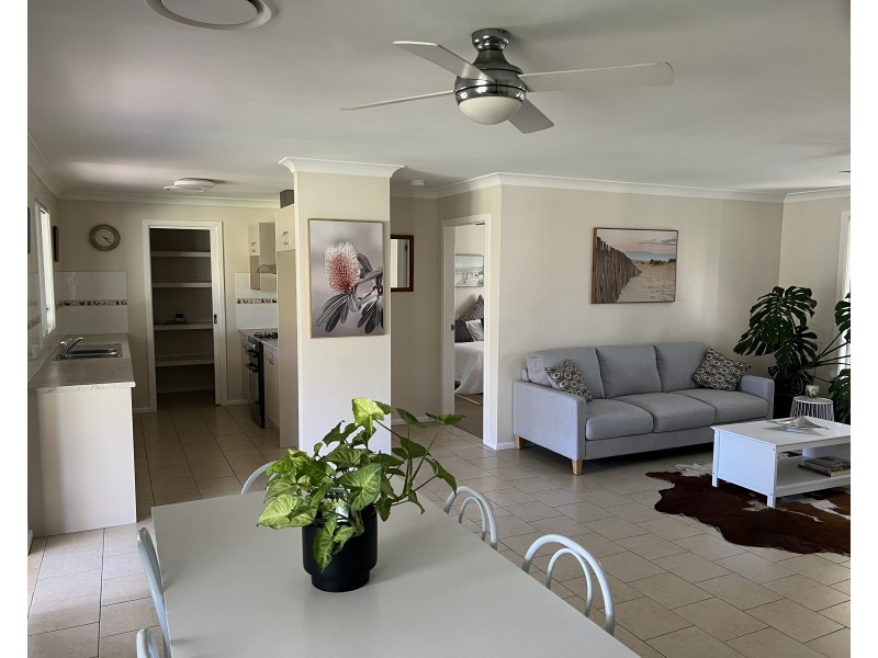 4 Hughes Lane, Marrangaroo NSW 2790
