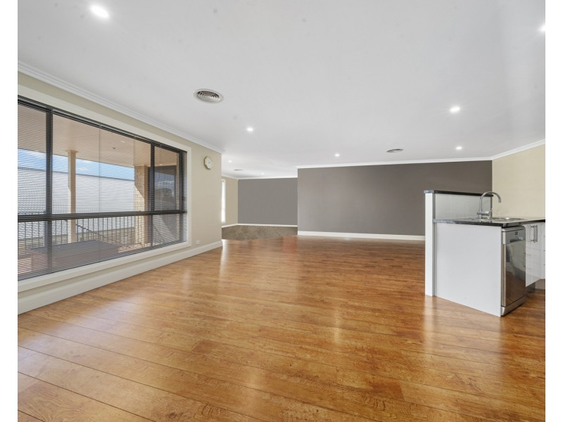 11 Purchas Street, Portland NSW 2847