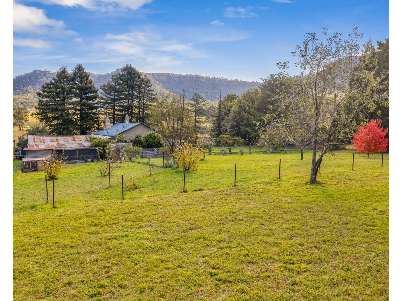 542 Browns Gap Road, Hartley NSW 2790
