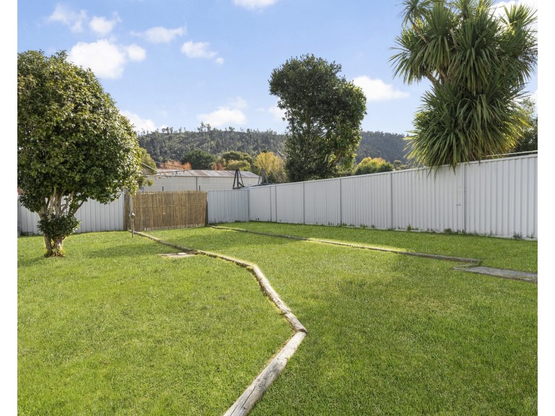 128 Inch Street, Lithgow NSW 2790