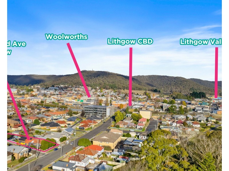 23 SANDFORD AVENUE, Lithgow NSW 2790