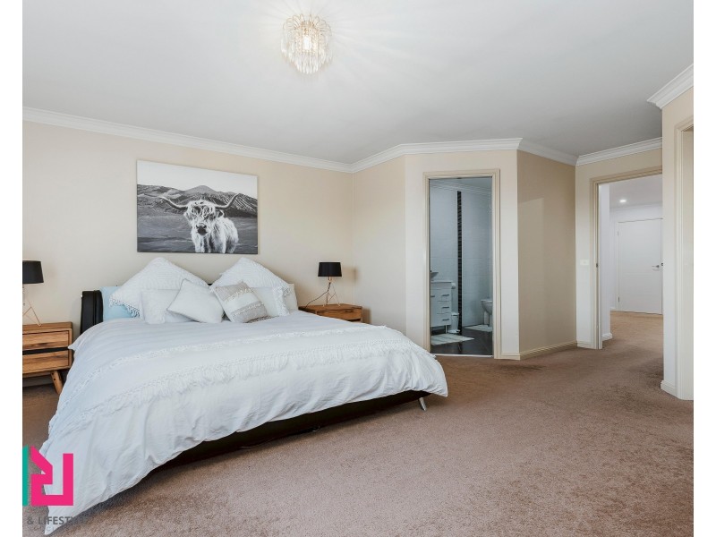 5 Stockade Close, South Bowenfels NSW 2790