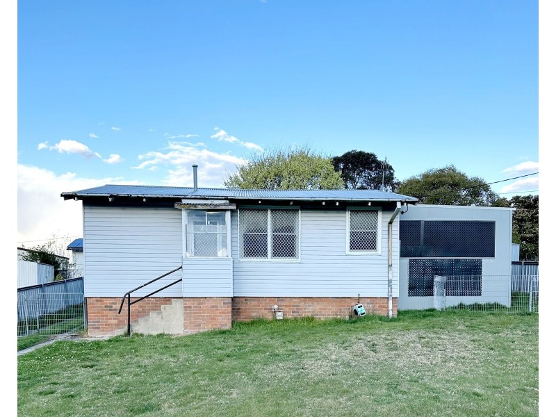 14 Hume Avenue, Wallerawang NSW 2845