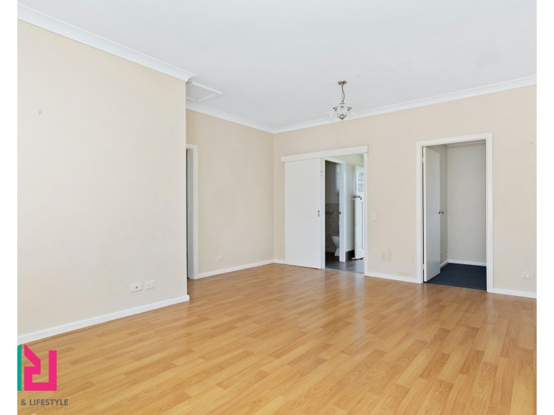 40 Inner Crescent, Bowenfels NSW 2790