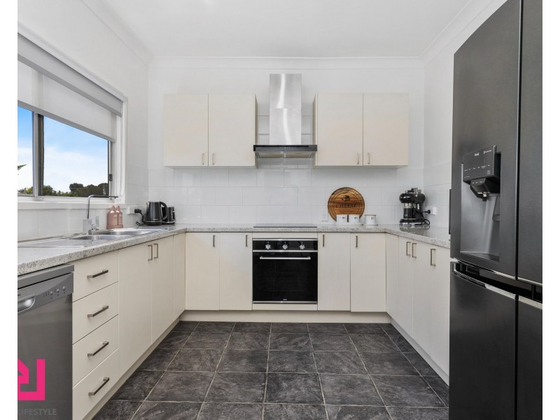 36 Railway Avenue, Portland NSW 2847