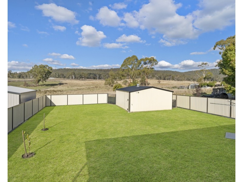 11 Purchas Street, Portland NSW 2847