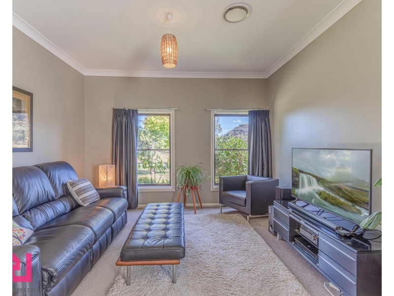 68 Magpie Hollow Road, South Bowenfels NSW 2790