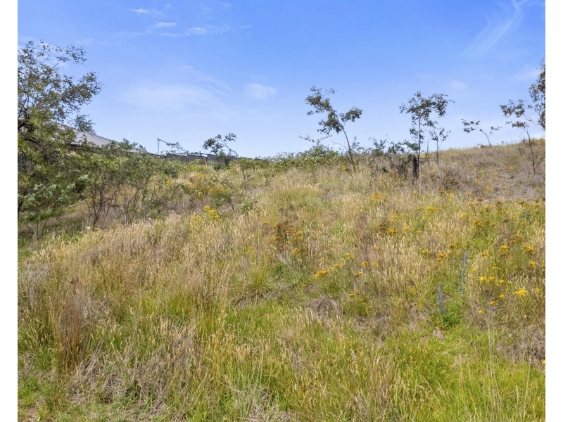 8 Thornton Avenue, Bowenfels NSW 2790