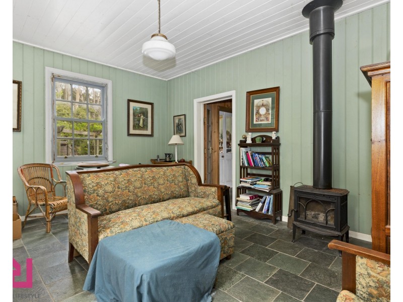 70 Mudgee Street, South Bowenfels NSW 2790