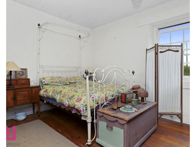 70 Mudgee Street, South Bowenfels NSW 2790