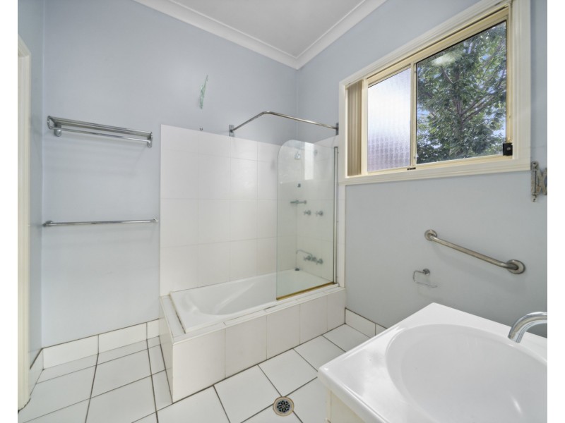 14 Read Avenue, Lithgow NSW 2790