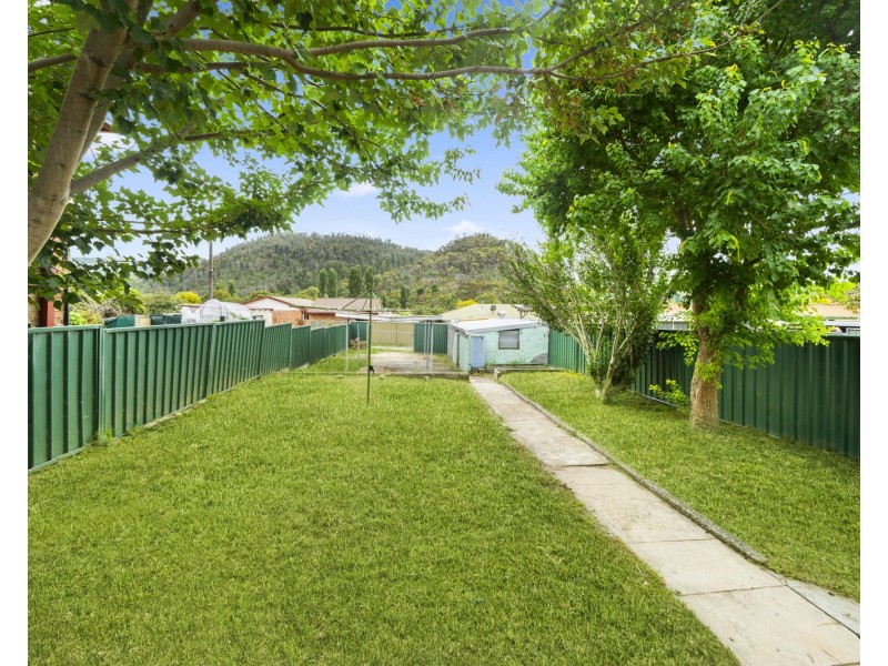 14 Read Avenue, Lithgow NSW 2790