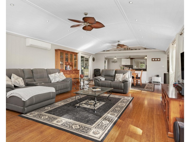 558 Razorback Road, Running Stream NSW 2850