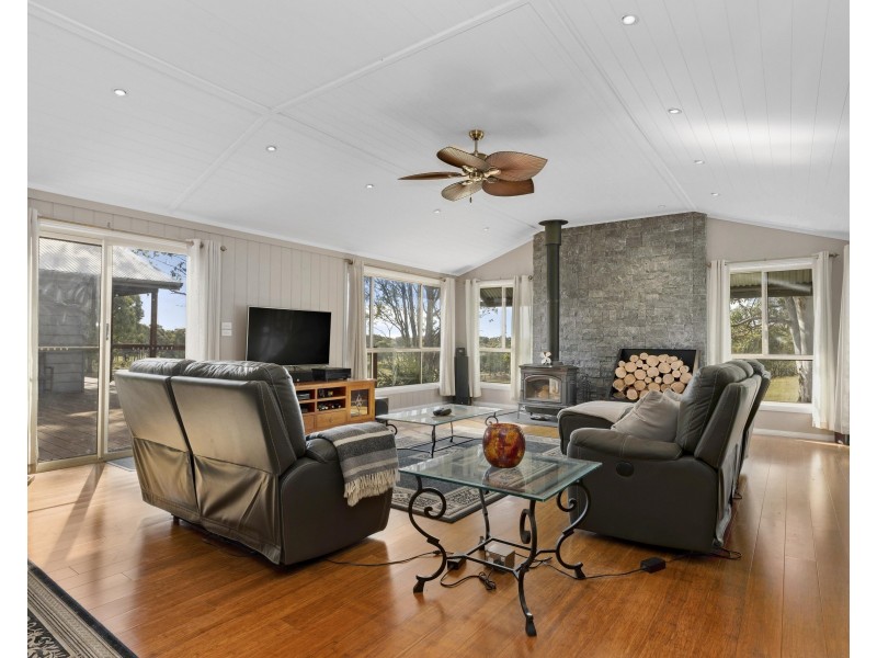 558 Razorback Road, Running Stream NSW 2850