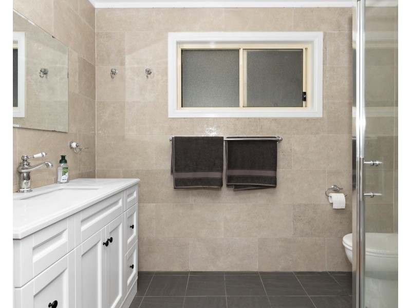 558 Razorback Road, Running Stream NSW 2850