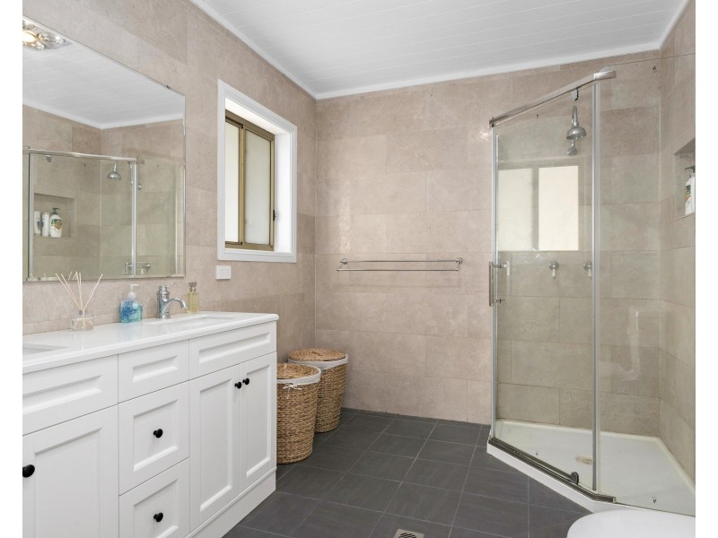 558 Razorback Road, Running Stream NSW 2850
