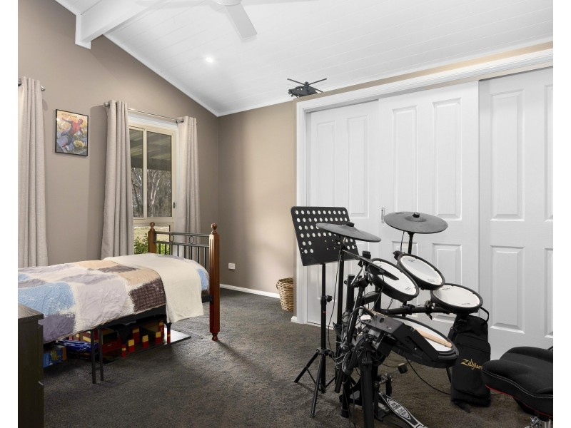 558 Razorback Road, Running Stream NSW 2850