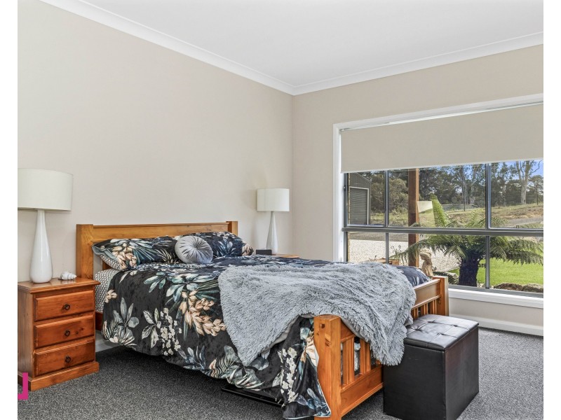 13 Forest Ridge Drive, Wallerawang NSW 2845