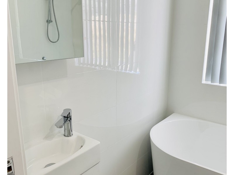 11 Castlereagh Highway, Marrangaroo NSW 2790