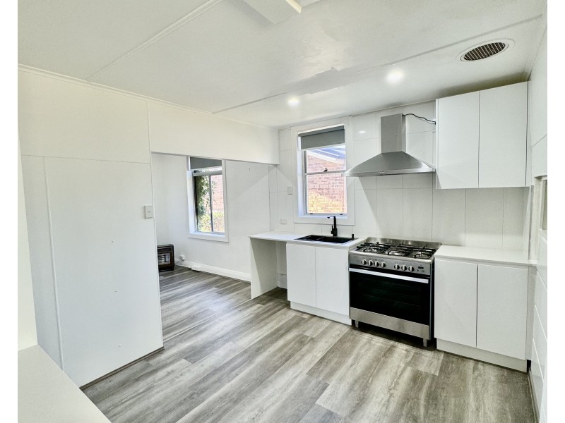 8 The Circle, Littleton NSW 2790