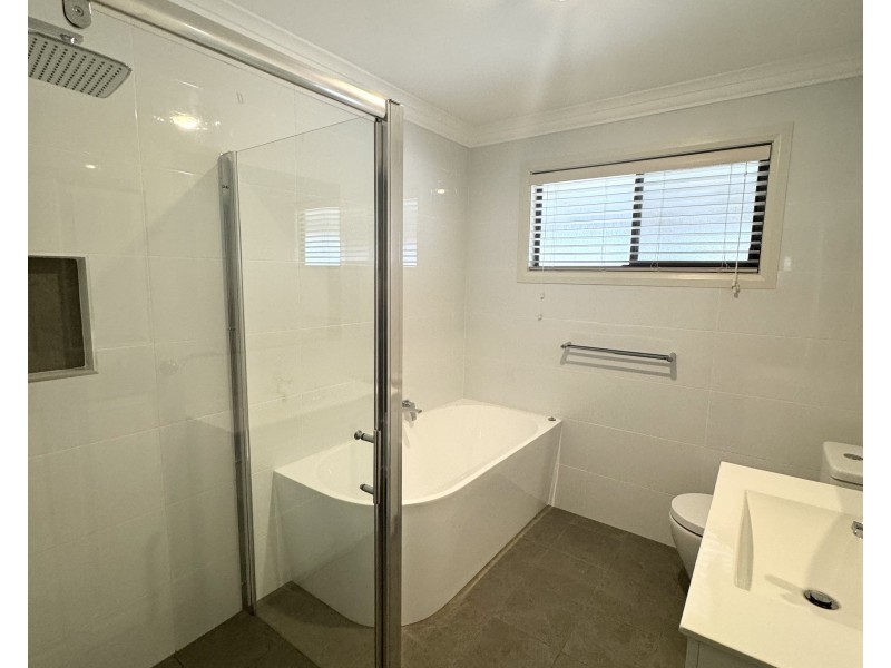 1084 Great Western Highway, Bowenfels NSW 2790