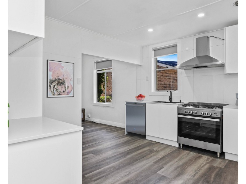 8 The Circle, Lithgow NSW 2790
