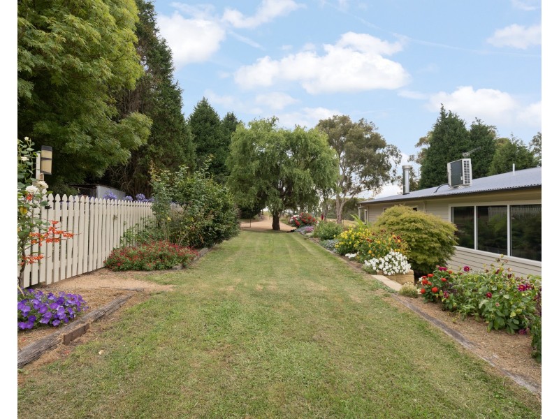 286 Range Road, Meadow Flat NSW 2795