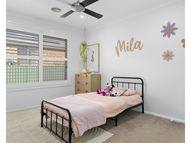8 Robertson Street, Bowenfels NSW 2790