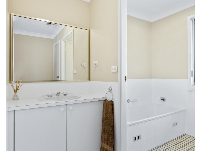 9 Tweed Road, Bowenfels NSW 2790