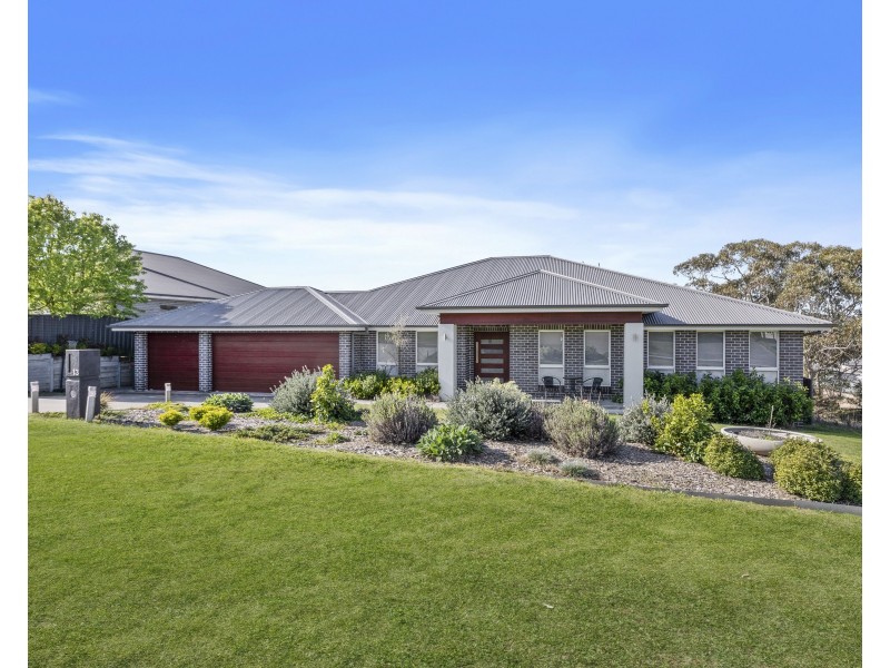 13 James O’Donnell Drive, Bowenfels NSW 2790