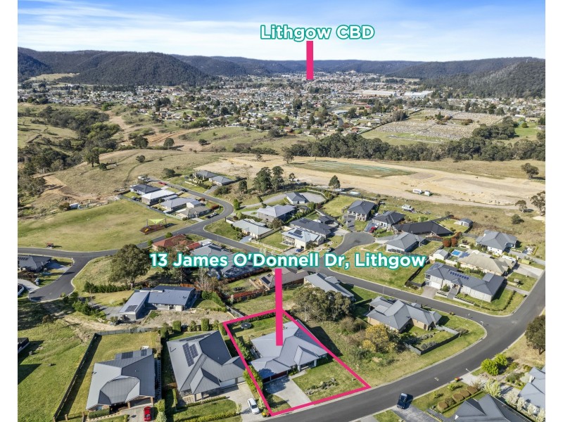13 James O’Donnell Drive, Bowenfels NSW 2790
