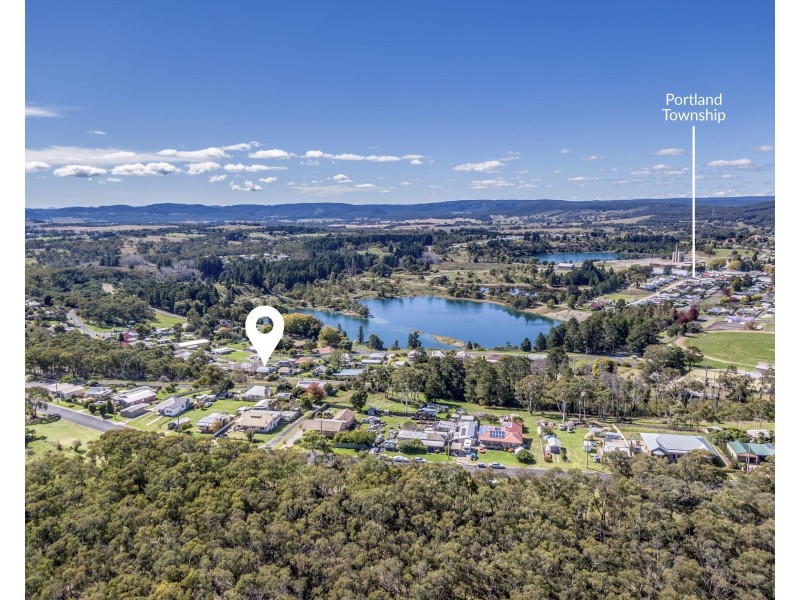 16 Burton Street, Portland NSW 2847