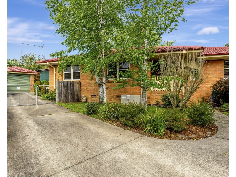 43 Maple Crescent, Lithgow NSW 2790