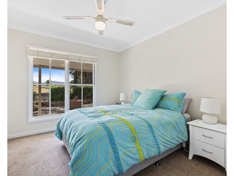 46 Carroll Drive, Hartley NSW 2790