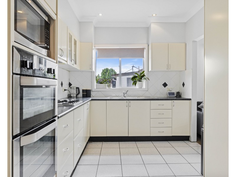36 Stewart Street, Bowenfels NSW 2790