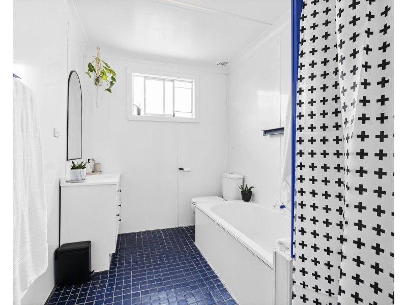 36 Stewart Street, Bowenfels NSW 2790