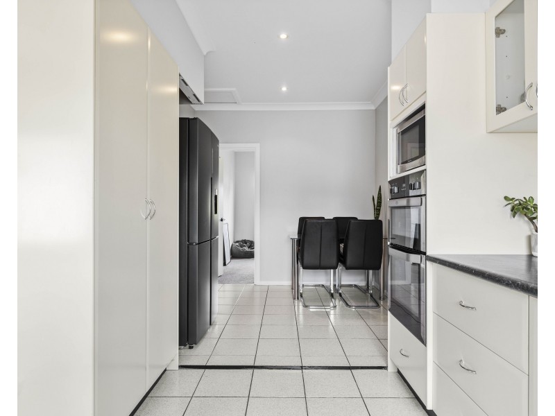 36 Stewart Street, Bowenfels NSW 2790