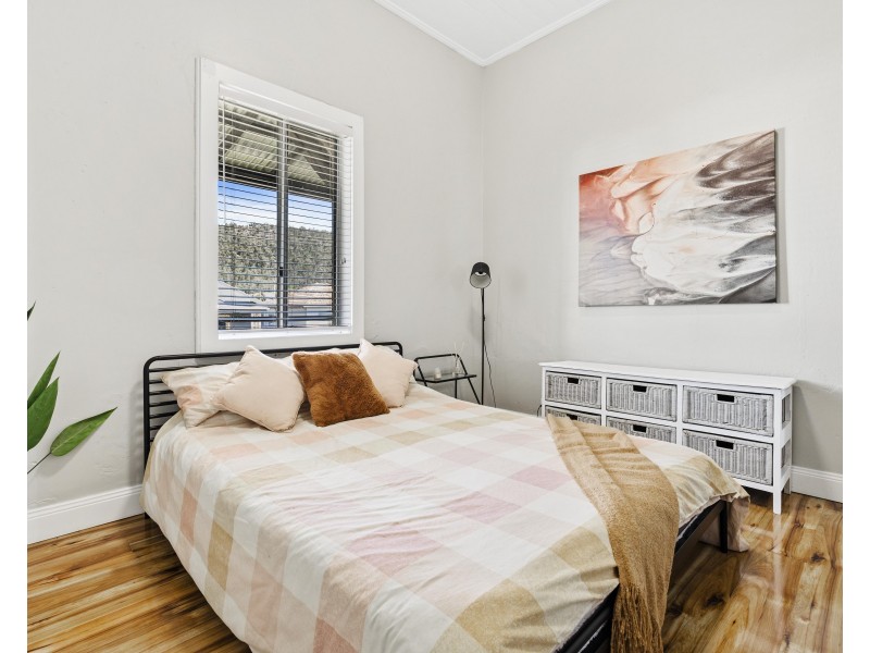 75 Inch Street, Lithgow NSW 2790