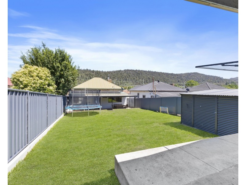 75 Inch Street, Lithgow NSW 2790